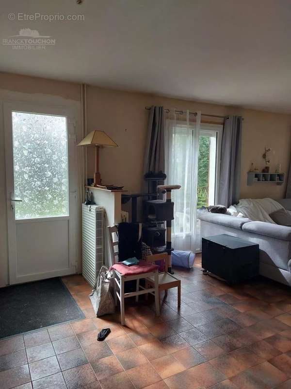 Appartement à SAINT-HILAIRE-LES-ANDRESIS