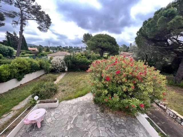 Maison à MOUGINS