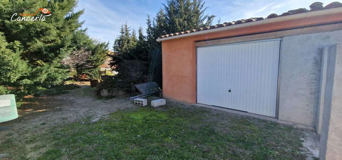 Maison à ROQUEBRUNE-SUR-ARGENS