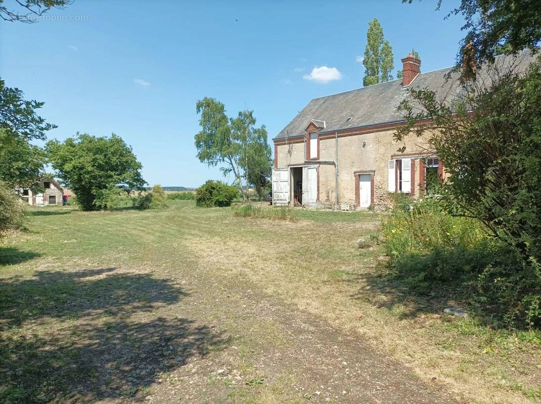 Maison à COURVILLE-SUR-EURE