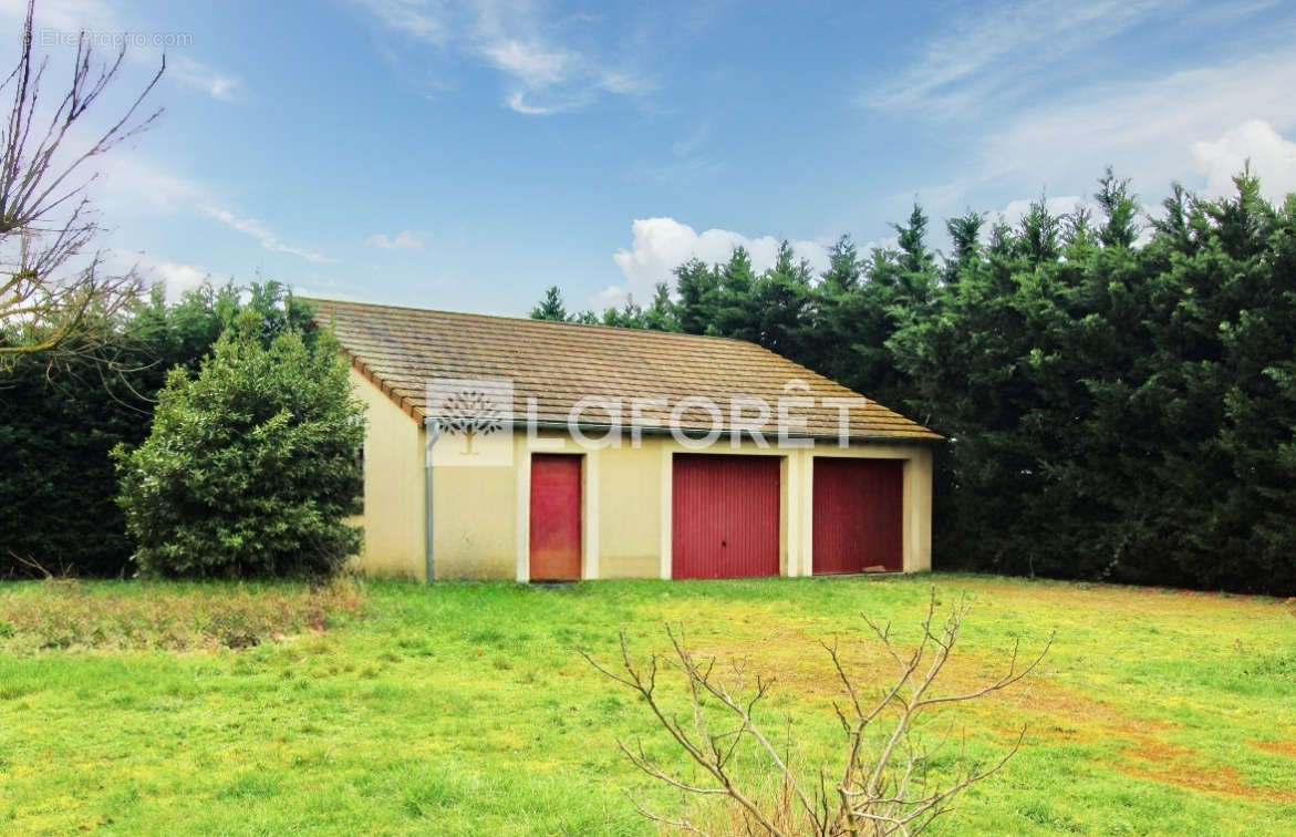 Maison à ESCRENNES