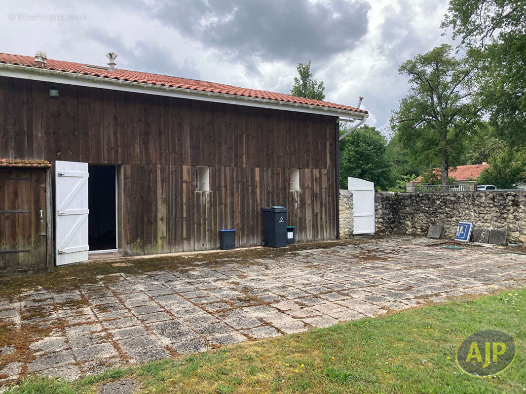 Maison à SAINT-LAURENT-MEDOC