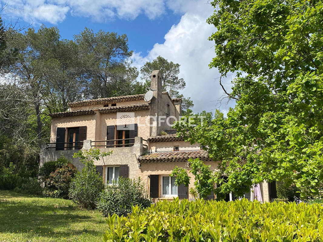 Maison à VALBONNE