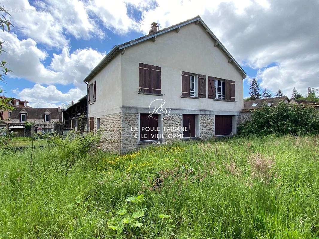 Maison à SAINT-LEGER-EN-YVELINES