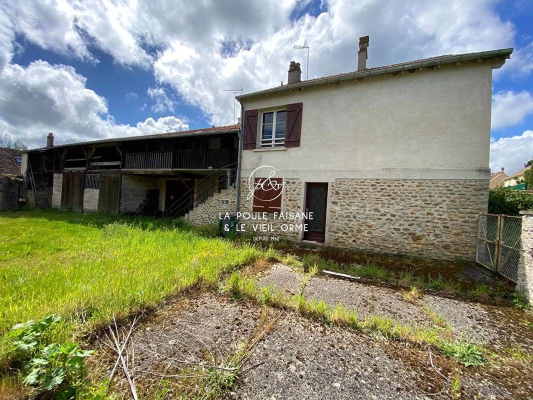 Maison à SAINT-LEGER-EN-YVELINES