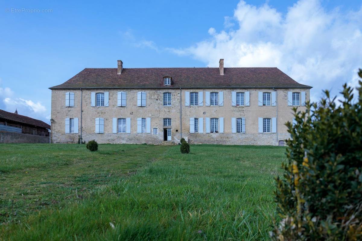 Appartement à BRUGHEAS