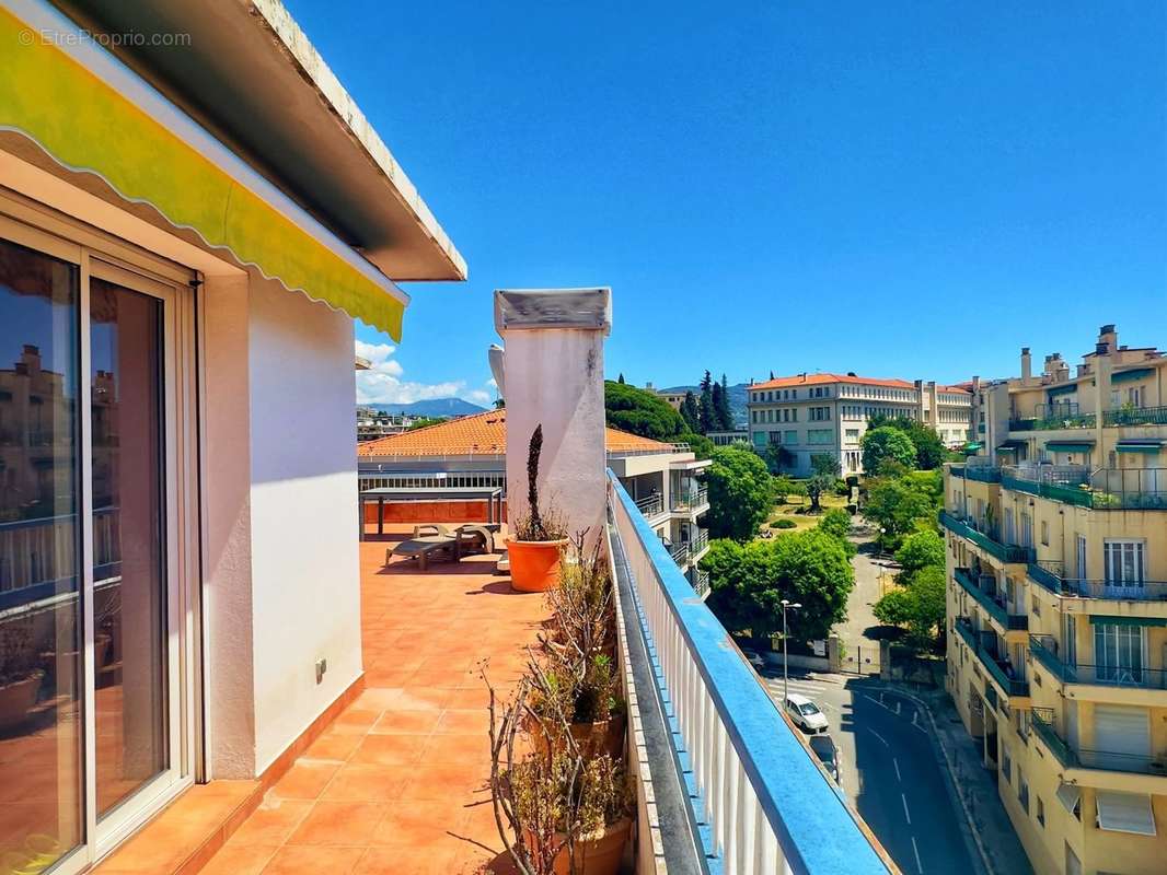 Appartement à NICE