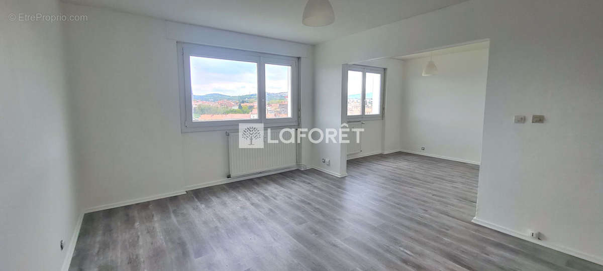 Appartement à SAINT-ETIENNE