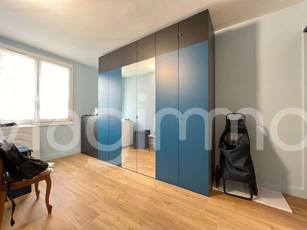 Appartement à LYON-8E