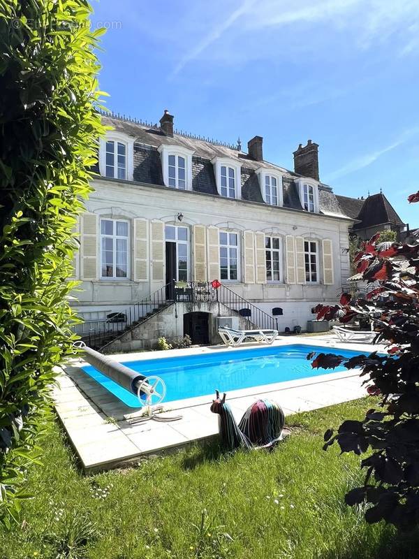 Maison à AUXERRE