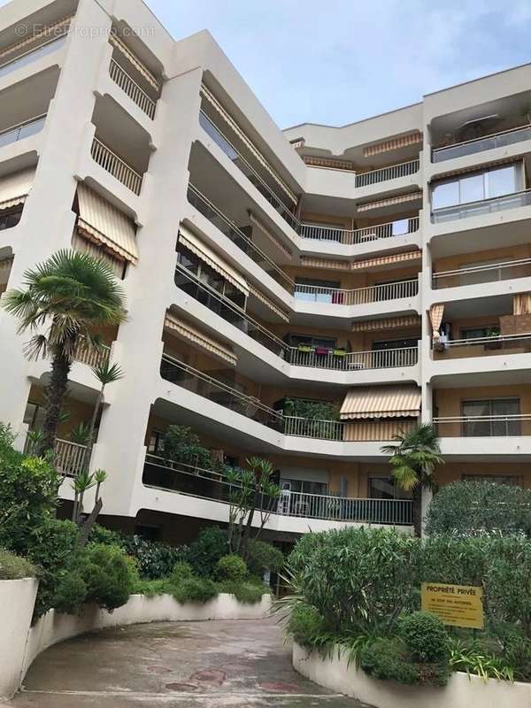 Appartement à BEAUSOLEIL