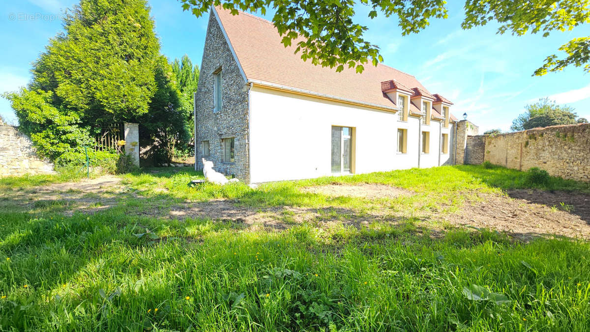 Maison à SENLIS