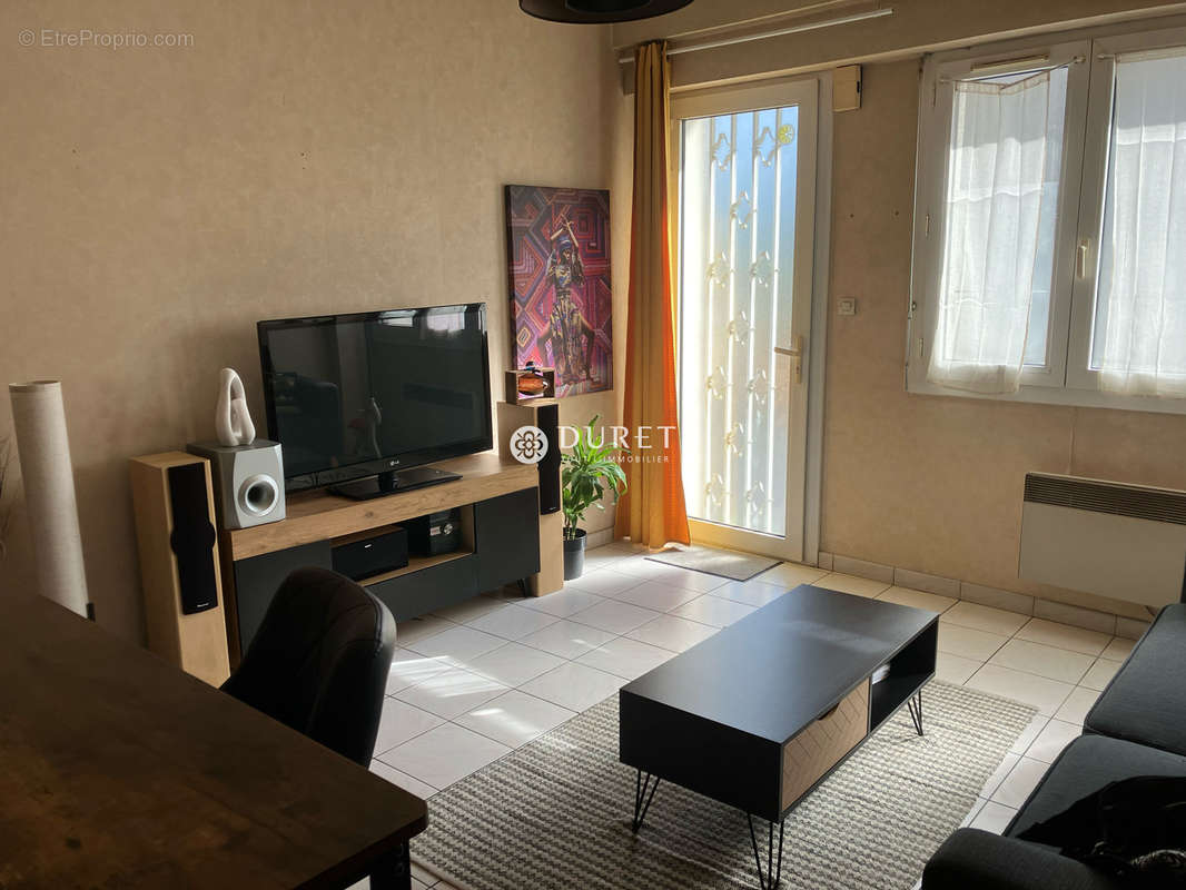 Appartement à TILLIERES