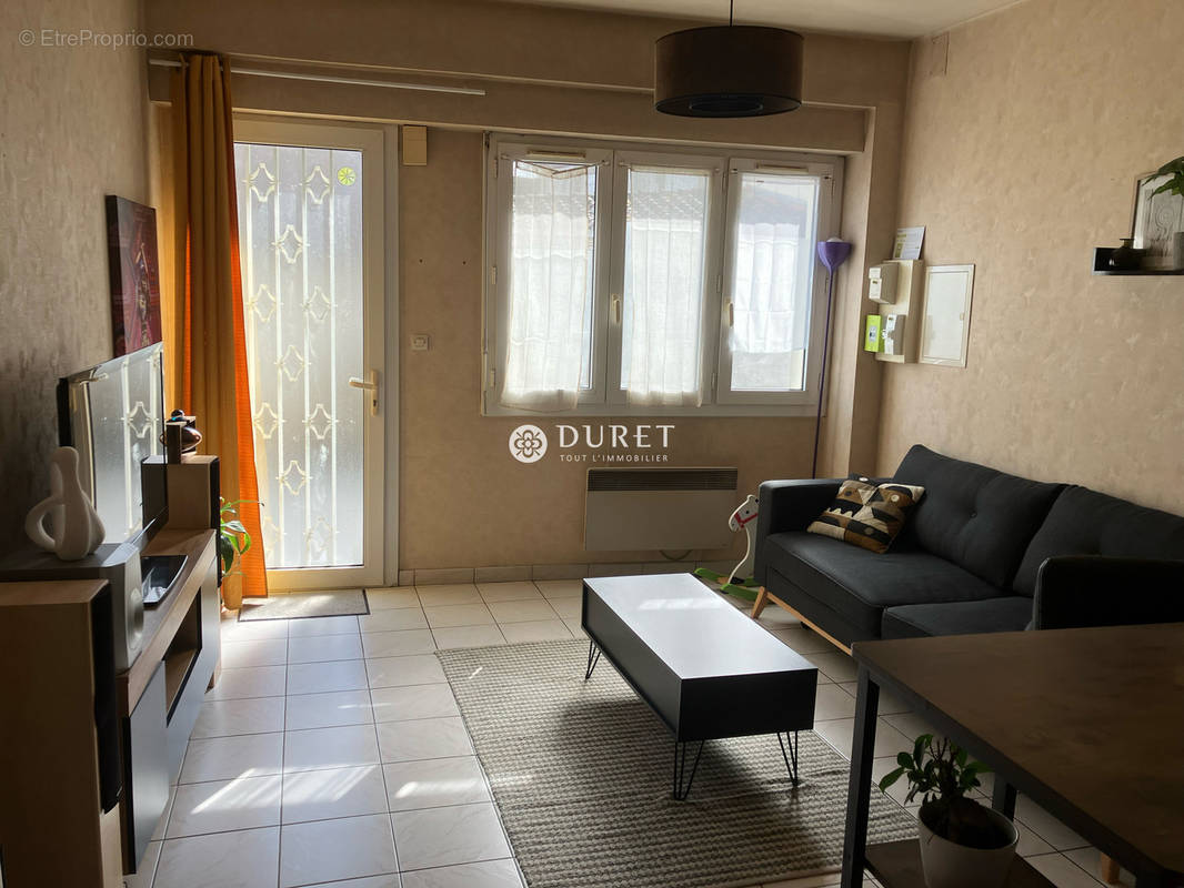 Appartement à TILLIERES