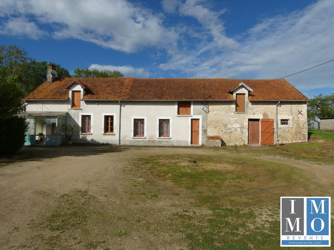 Maison à SAINTE-SOLANGE