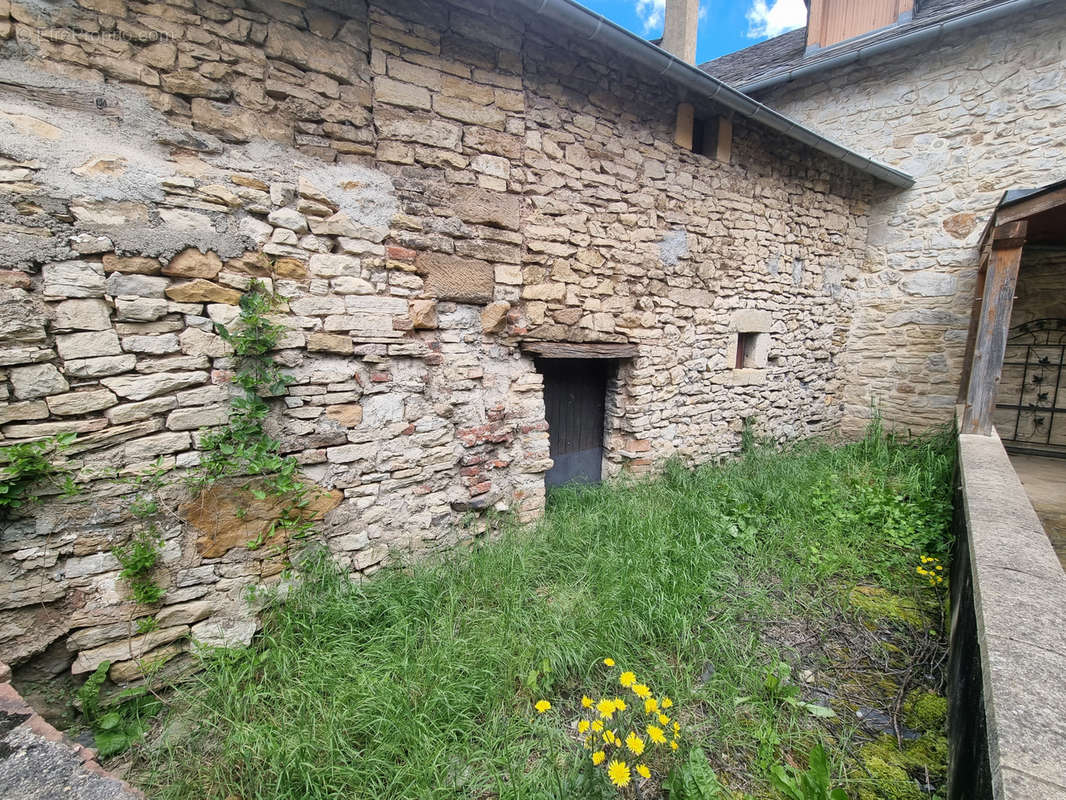 Maison à CRUEJOULS