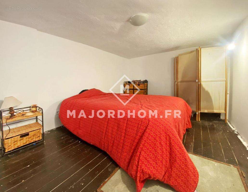 Appartement à MARSEILLE-2E