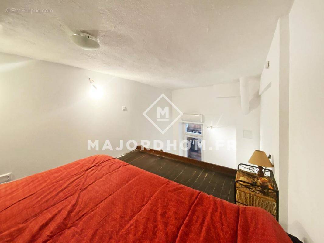 Appartement à MARSEILLE-2E