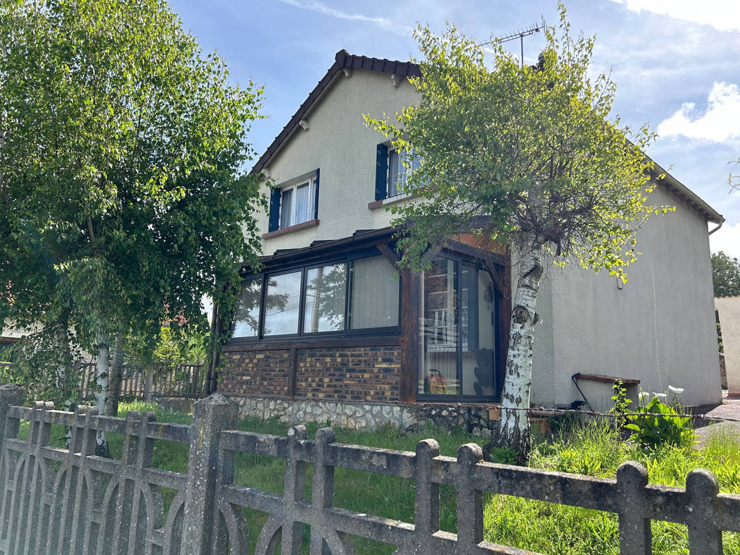 Maison à MORIGNY-CHAMPIGNY