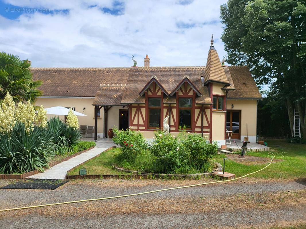 Maison à MALICORNE-SUR-SARTHE