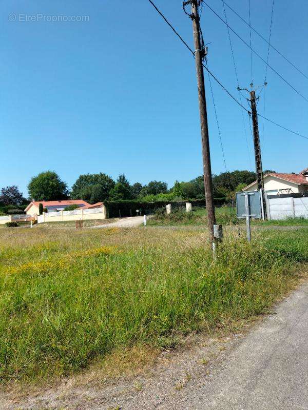 Terrain à AIRE-SUR-L&#039;ADOUR