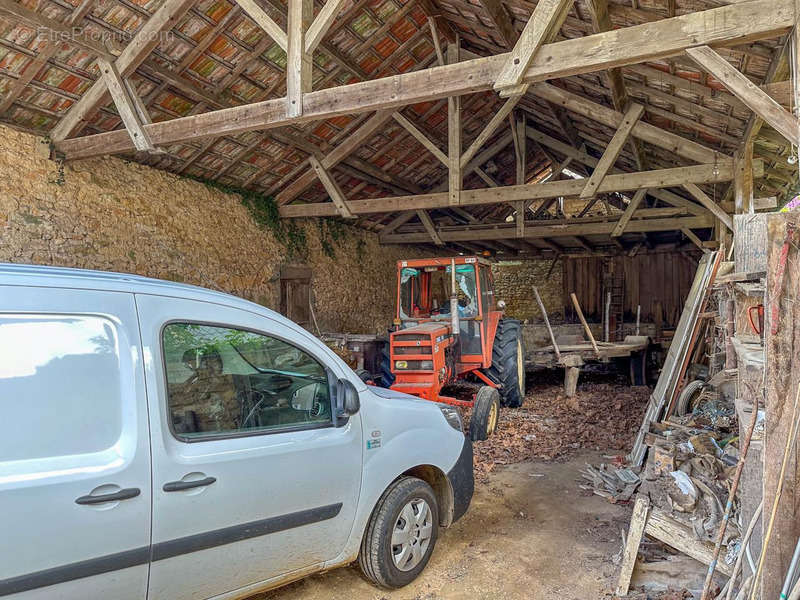 Maison à SAINT-FRONT-SUR-LEMANCE