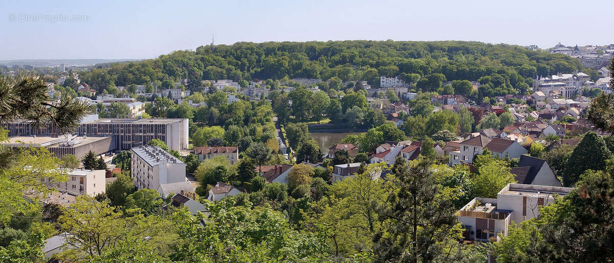 Appartement à LE PLESSIS-ROBINSON