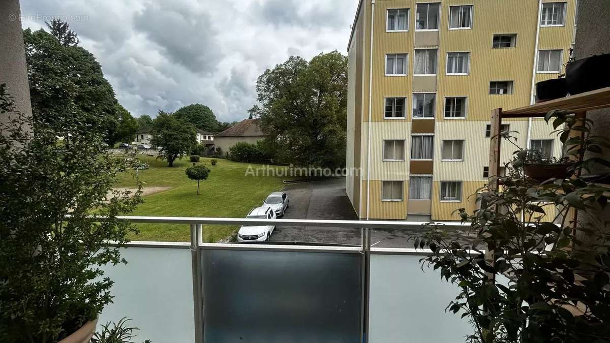 Appartement à MORESTEL