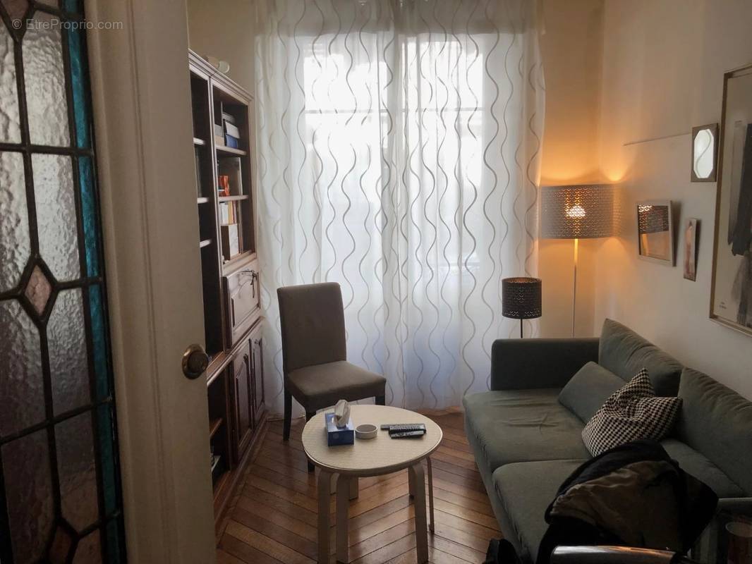 Appartement à PARIS-14E