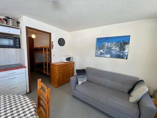 Appartement à MORILLON