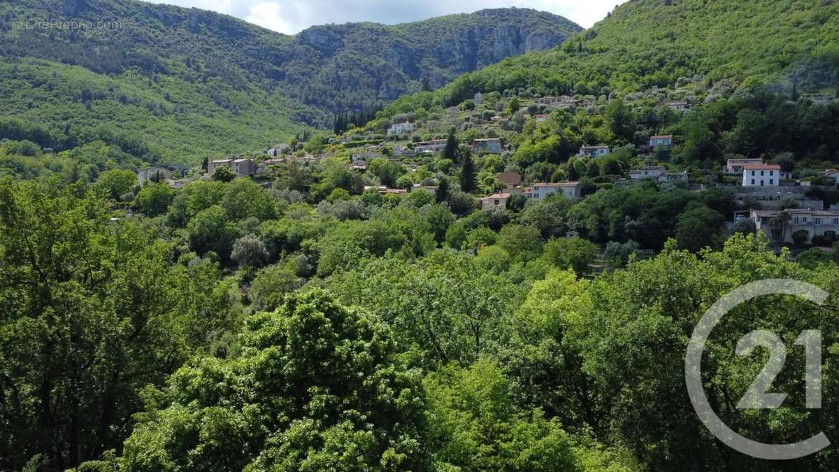 Maison à TOURRETTES-SUR-LOUP