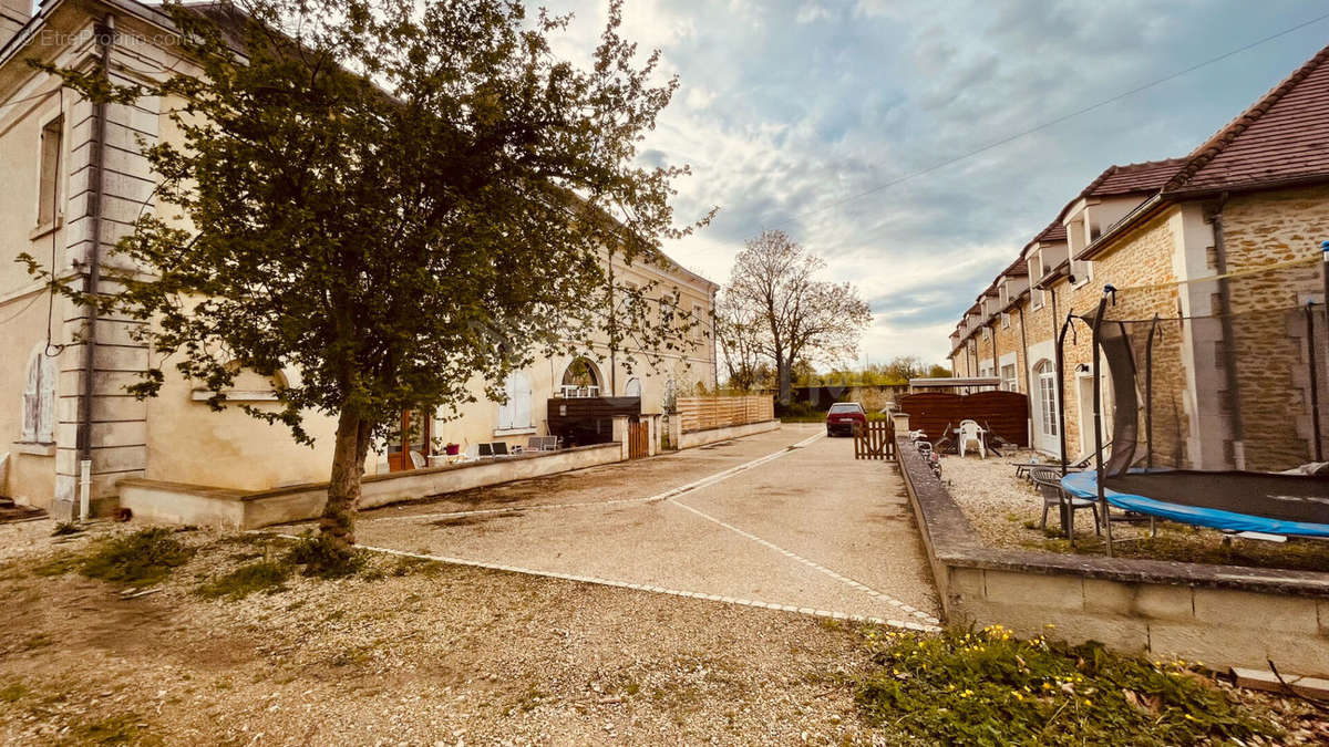 Appartement à TONNERRE