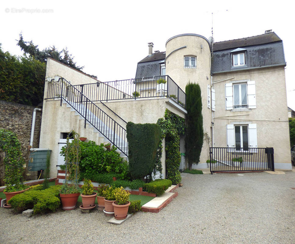 Maison à MONTLUCON