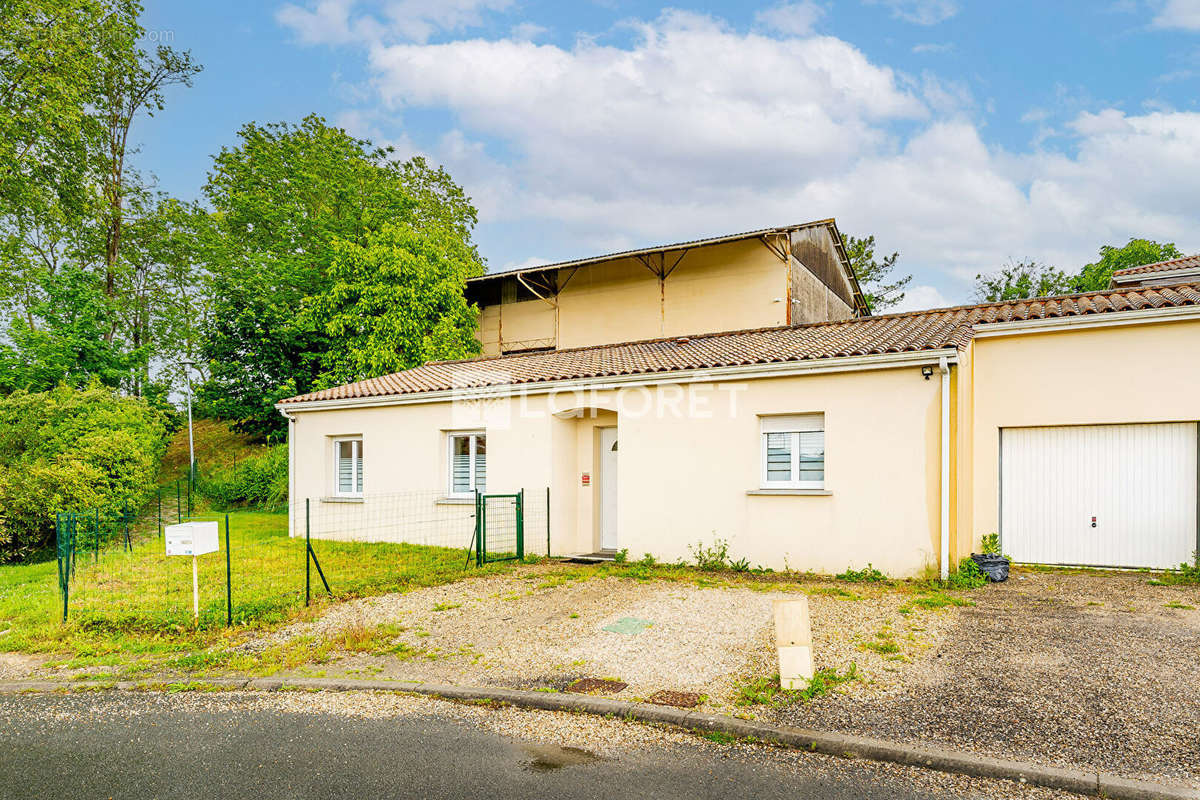 Maison à CUBZAC-LES-PONTS