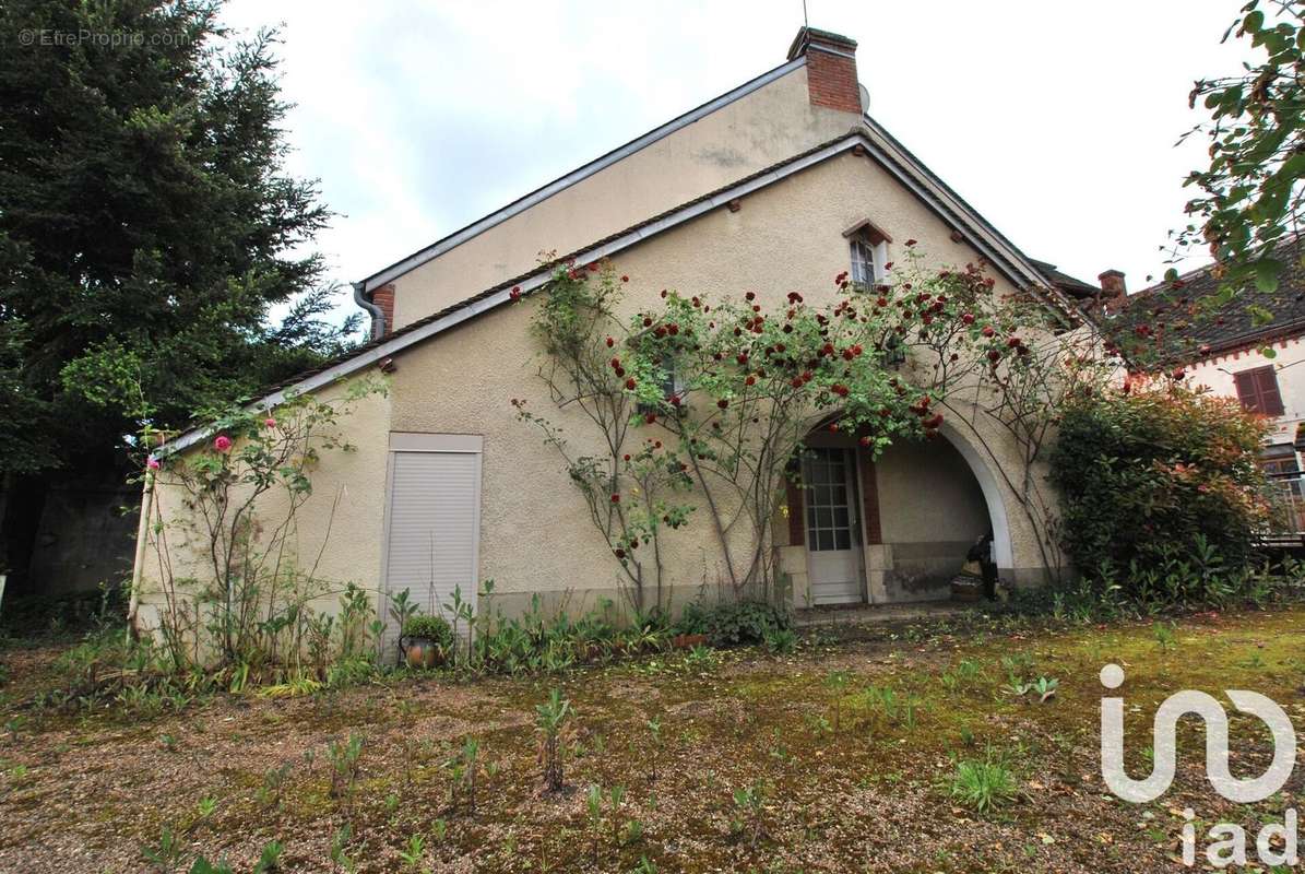 Photo 2 - Maison à OUZOUER-SUR-TREZEE