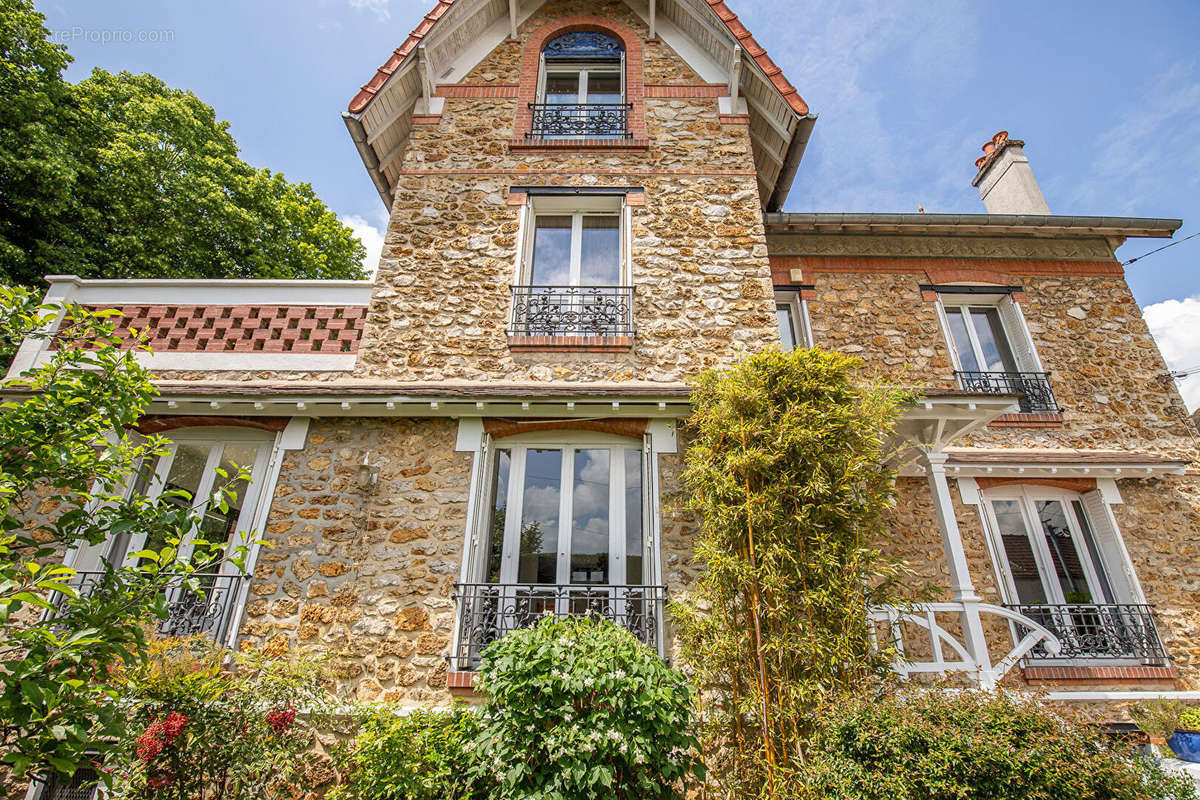 Maison à MONTGERON