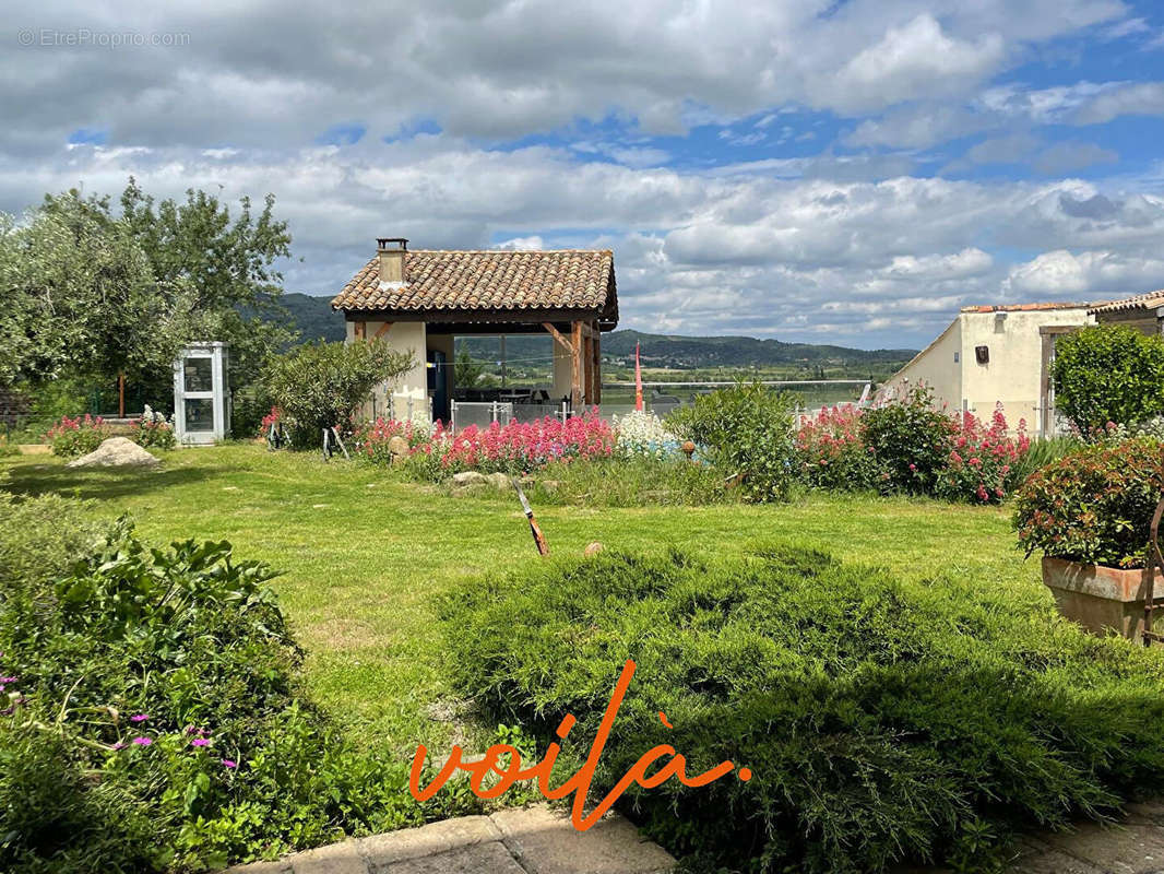 Maison à SERVIES-EN-VAL