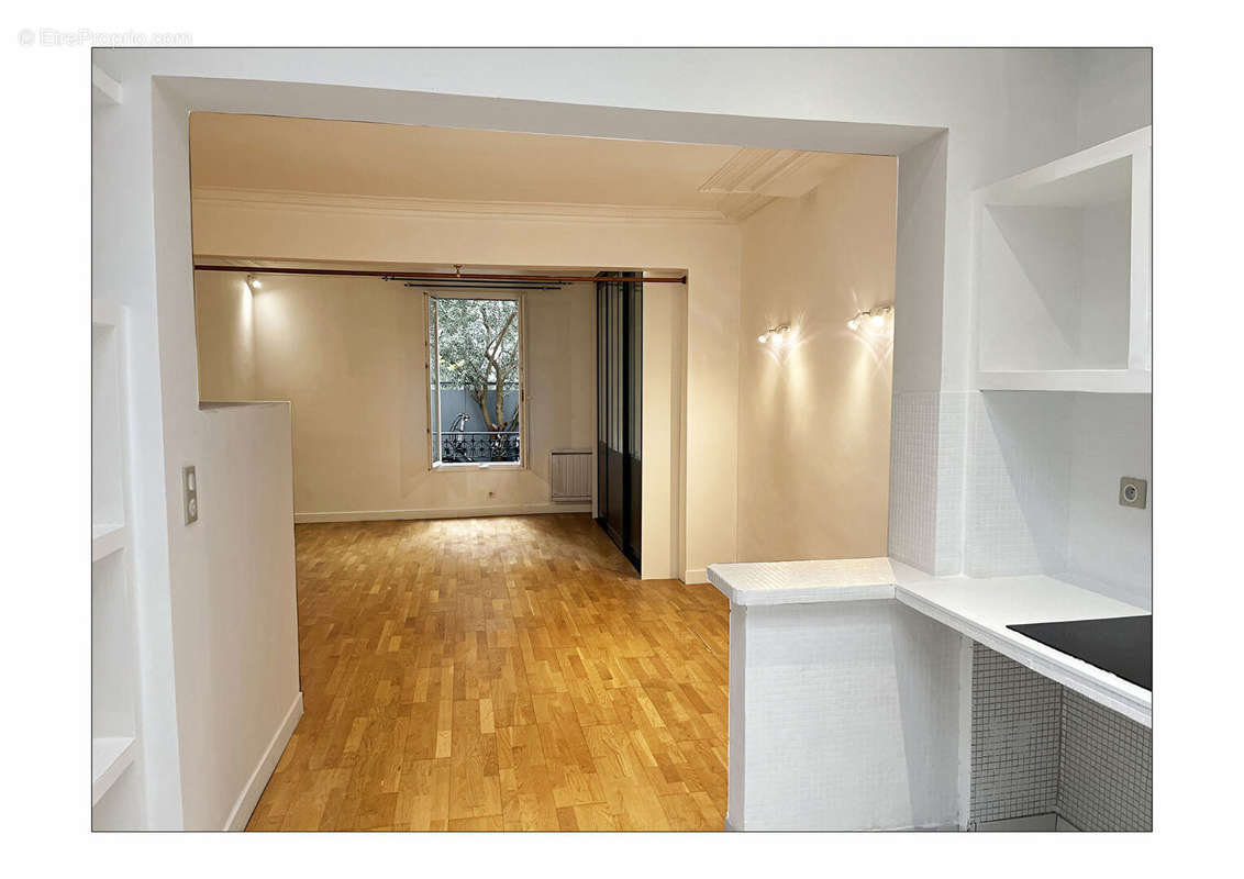 Appartement à COURBEVOIE