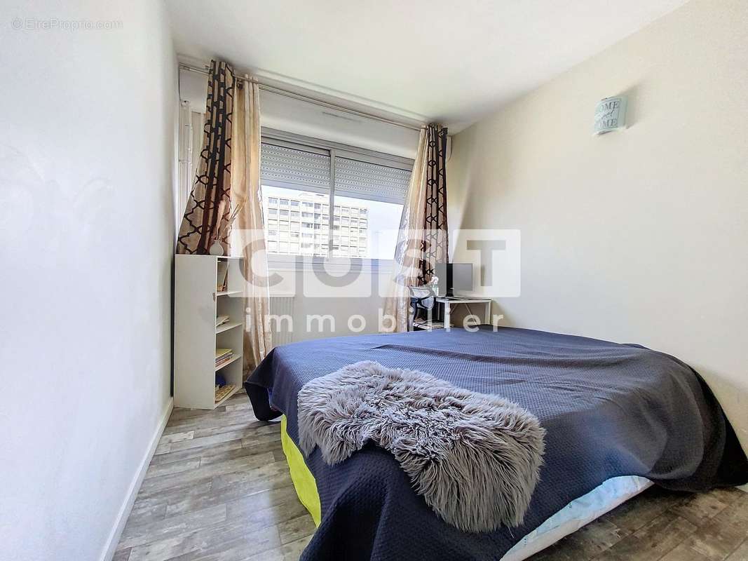 Appartement à COLOMBES