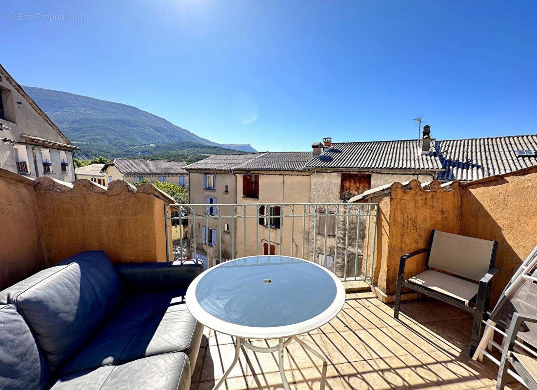 Appartement à SAINT-ANDRE-LES-ALPES