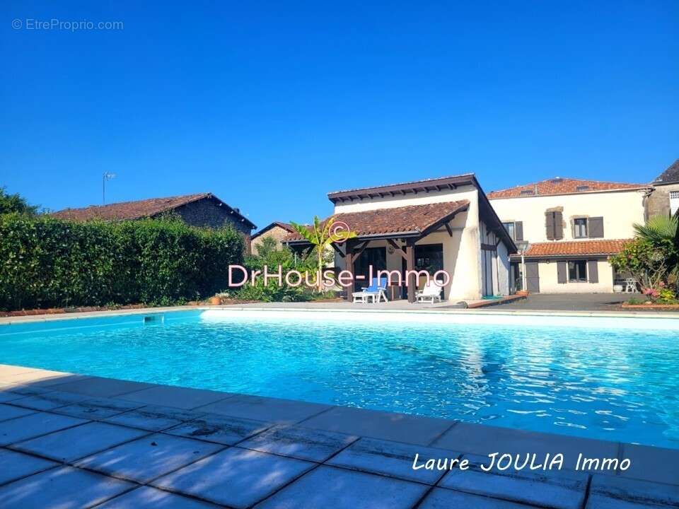 Maison à AIRE-SUR-L&#039;ADOUR