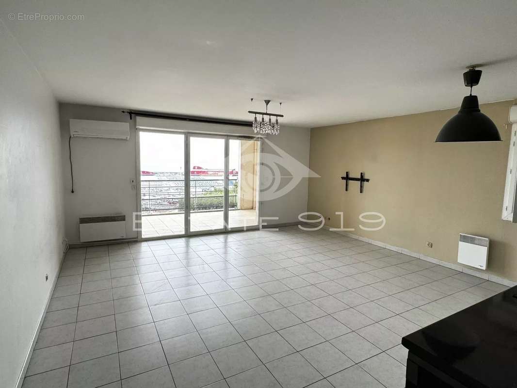 Appartement à MARSEILLE-15E