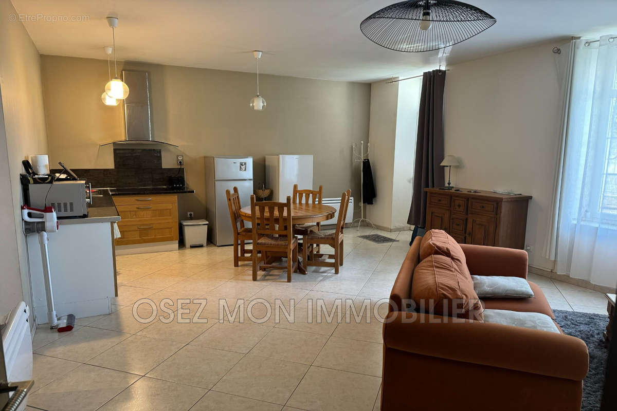 Appartement à LEZIGNAN-CORBIERES