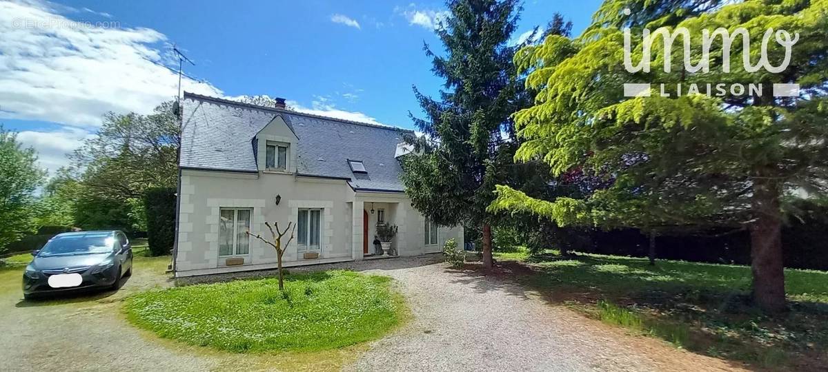 Maison à COUR-CHEVERNY