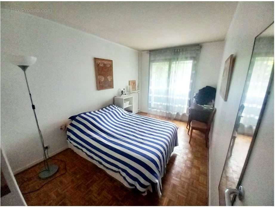 Appartement à PARIS-10E