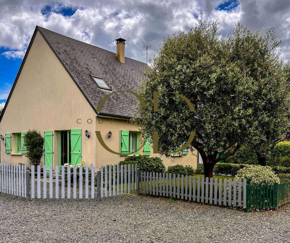 Maison à LINGREVILLE