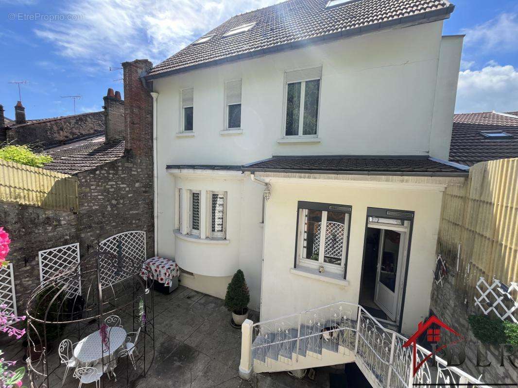 Maison à BOURBONNE-LES-BAINS