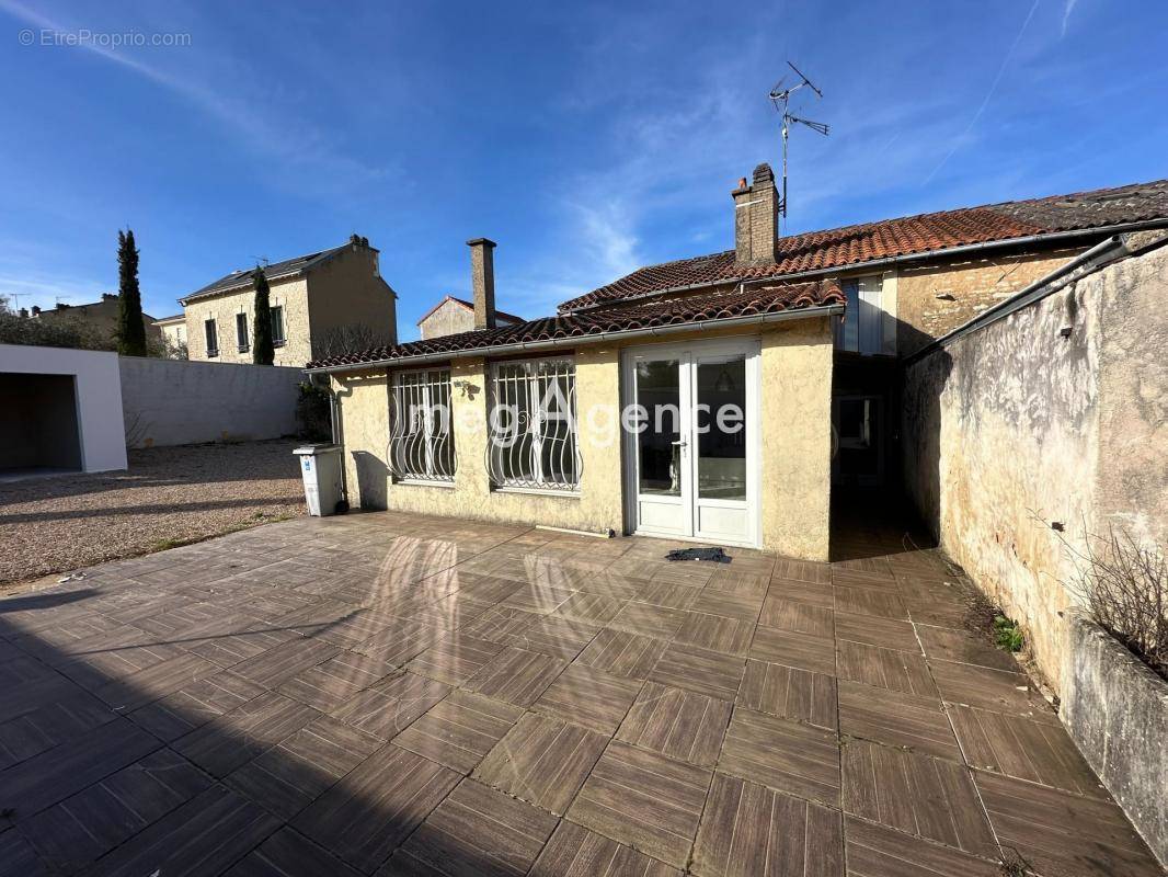 Maison à POITIERS