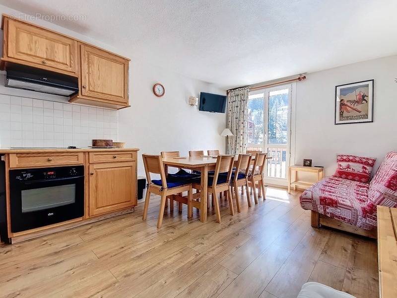 Appartement à AVRIEUX