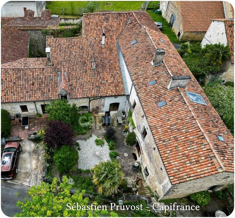 Maison à MAREUIL